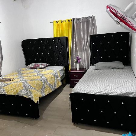 Sunflower Village Villa Girasoles คาราวากวา ภายนอก รูปภาพ