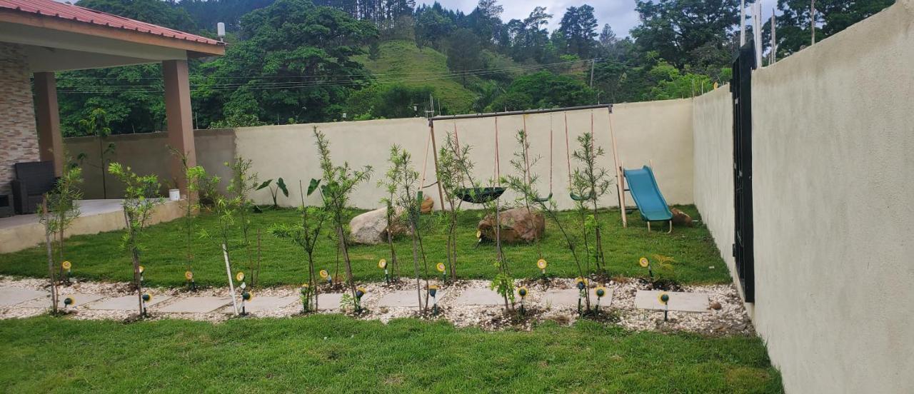 Sunflower Village Villa Girasoles คาราวากวา ภายนอก รูปภาพ